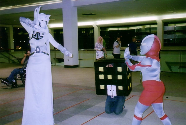 gal/Pics - Otakon 2004/Ultra-Fight.jpg